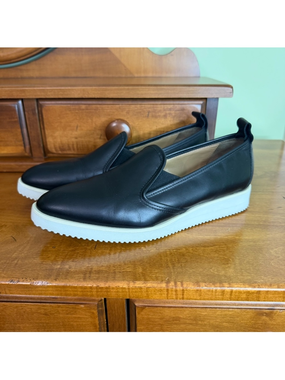 Everlane‎ leather slip on black white sole woman 8.5 comfort loafers flats Italy